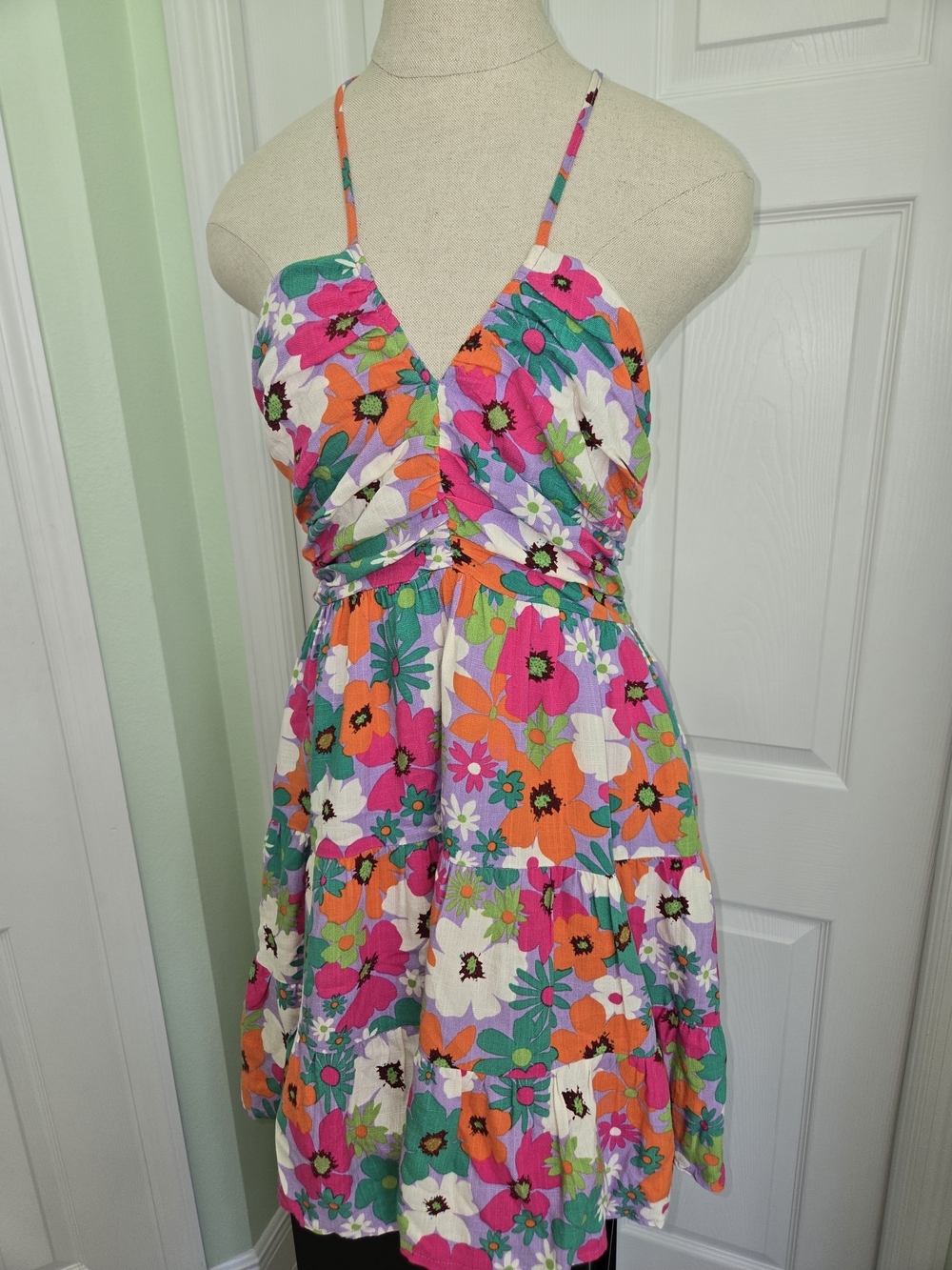 NWT Vibrant Floral Sundress Halter With Spaghetti Straps Festive Summer